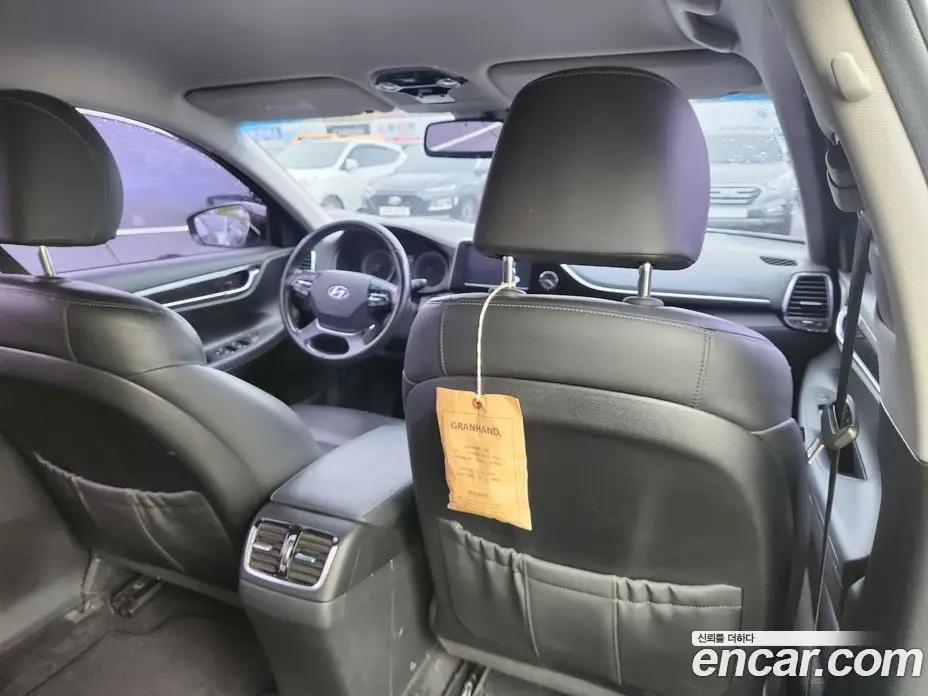 Hyundai Grandeur 2017 2.4 автомат (гидро), фото 16
