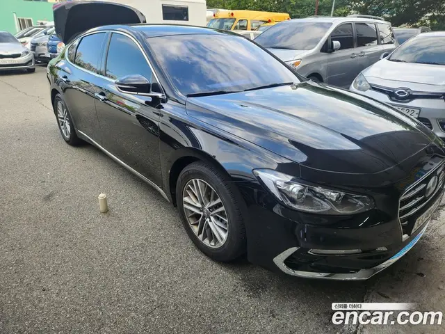 Hyundai Grandeur 2017 2.4 автомат (гидро), миниатюра 3