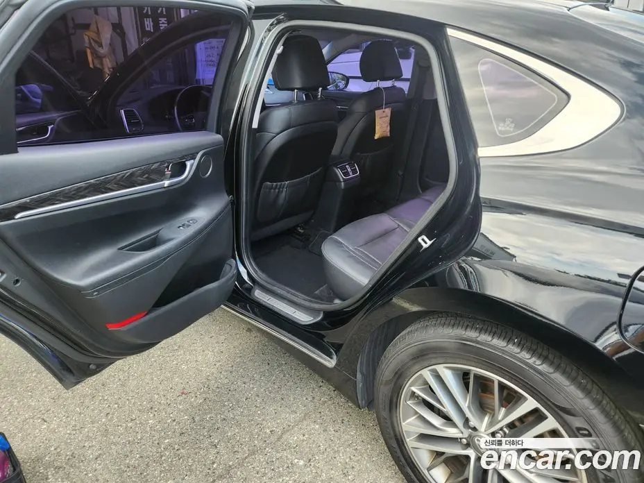 Hyundai Grandeur 2017 2.4 автомат (гидро), фото 9
