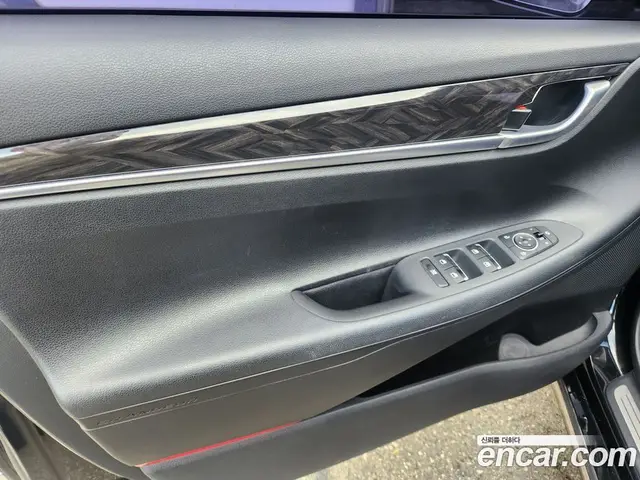 Hyundai Grandeur 2017 2.4 автомат (гидро), миниатюра 10