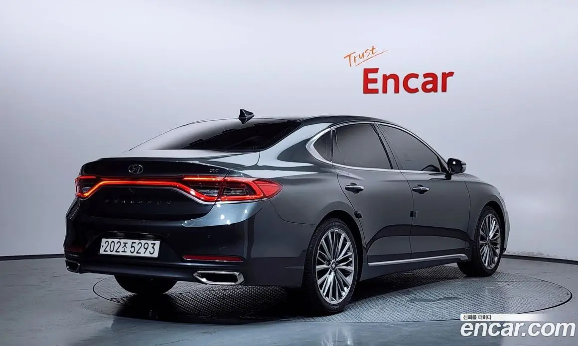 Hyundai Grandeur 2019 2.4 автомат (гидро), фото 2 Hyundai Grandeur 2019 2.4 автомат (гидро), фото 2