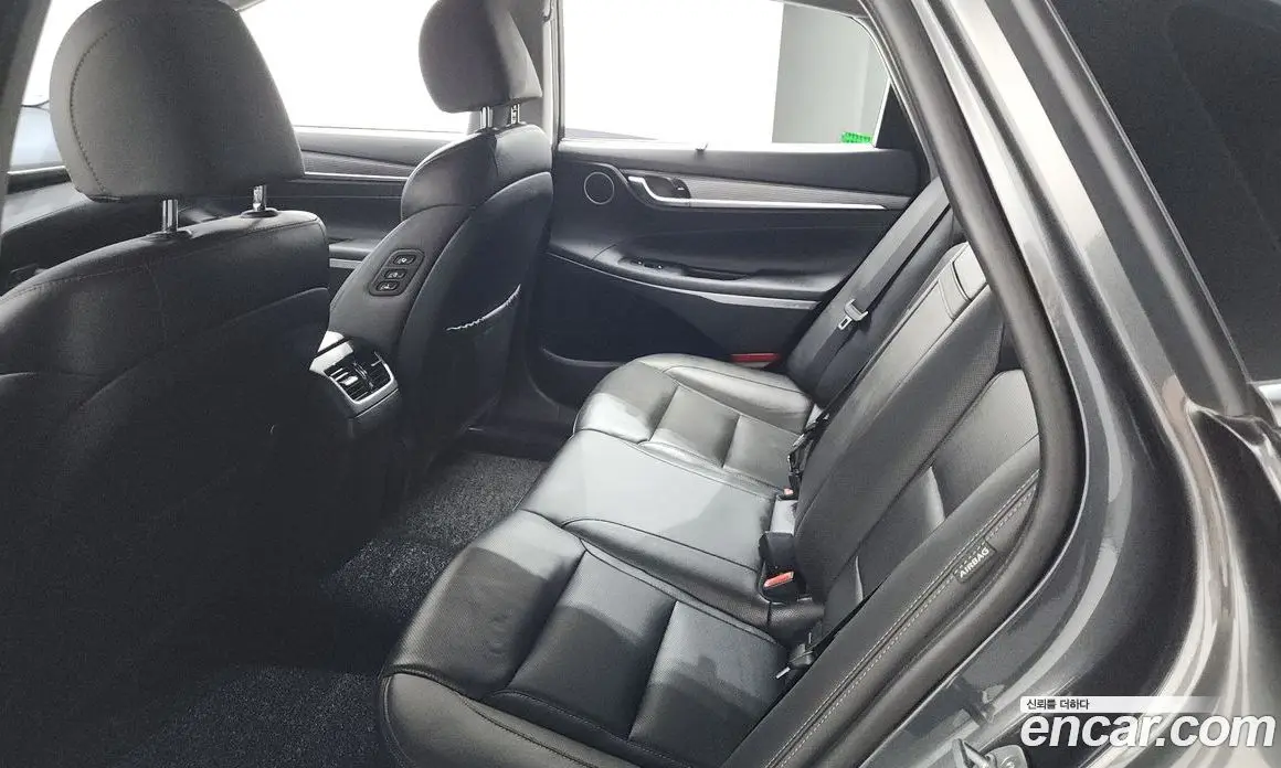 Hyundai Grandeur 2019 2.4 автомат (гидро), фото 18 Hyundai Grandeur 2019 2.4 автомат (гидро), фото 18