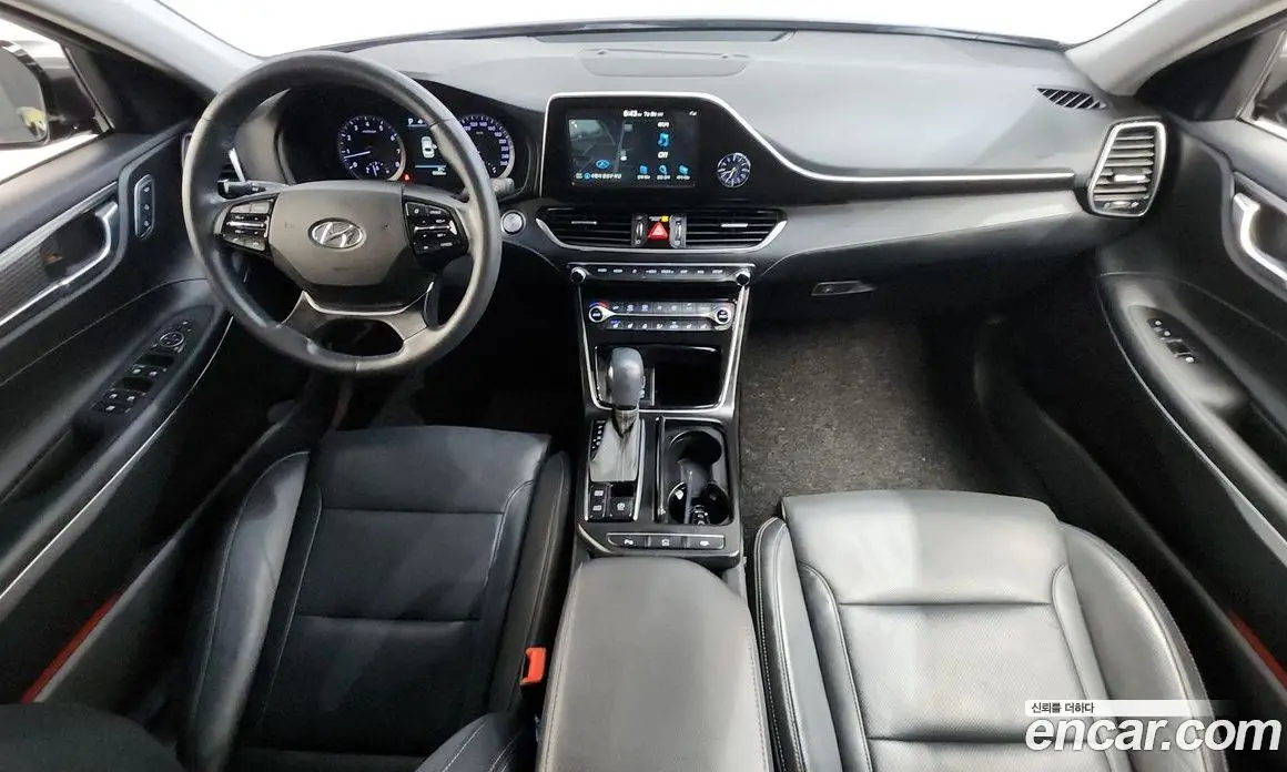 Hyundai Grandeur 2019 2.4 автомат (гидро), фото 7 Hyundai Grandeur 2019 2.4 автомат (гидро), фото 7
