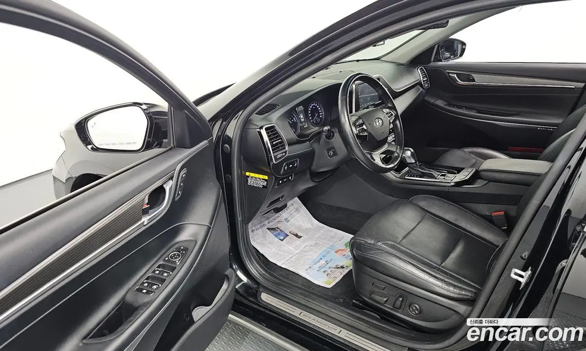 Hyundai Grandeur 2019 2.4 автомат (гидро), фото 10 Hyundai Grandeur 2019 2.4 автомат (гидро), фото 10