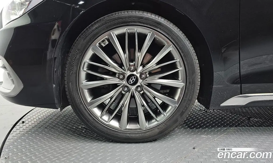 Hyundai Grandeur 2019 3.0 автомат (гидро), фото 4