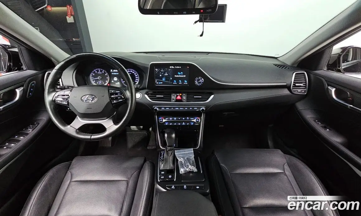Hyundai Grandeur 2019 3.0 автомат (гидро), фото 9