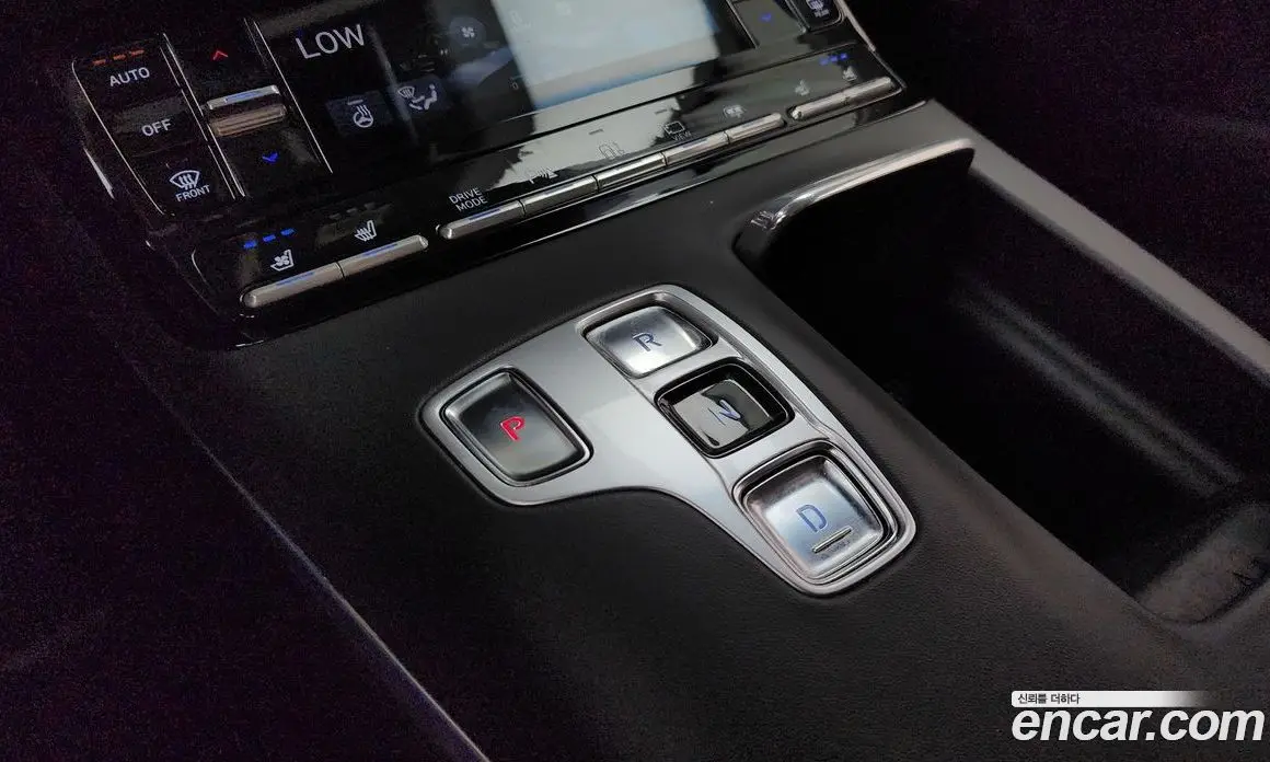 Hyundai Grandeur 2020 3.3 автомат (гидро), фото 12