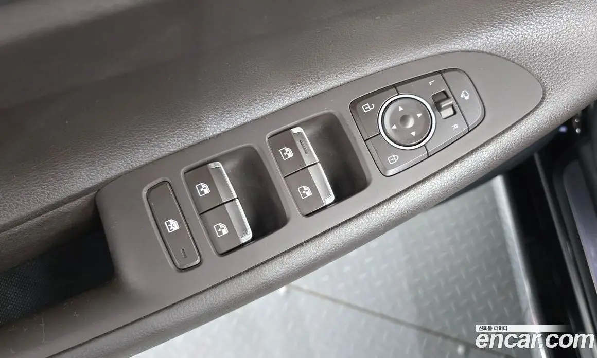 Hyundai Grandeur 2020 3.3 автомат (гидро), фото 12