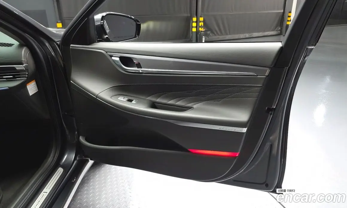 Hyundai Grandeur 2022 2.4 автомат (гидро), фото 14