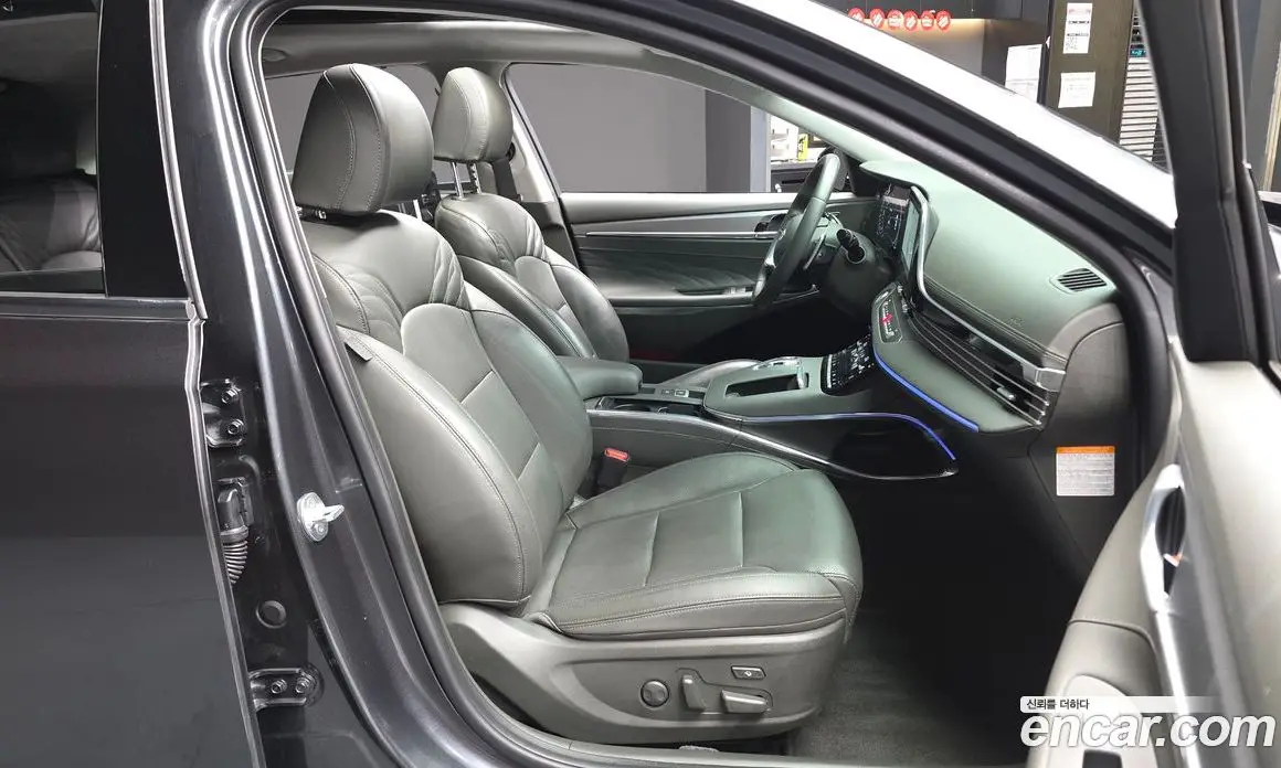 Hyundai Grandeur 2022 2.4 автомат (гидро), фото 17