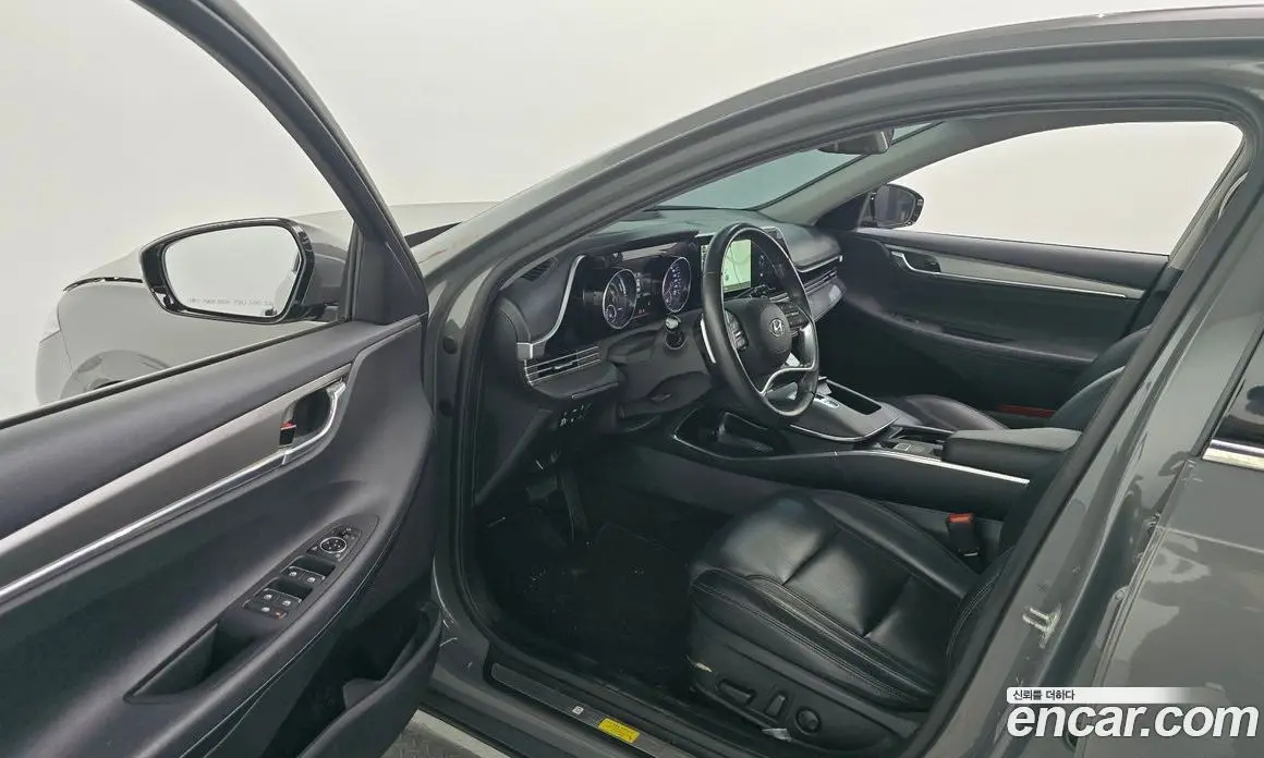 Hyundai Grandeur 2022 2.4 автомат (гидро), фото 12