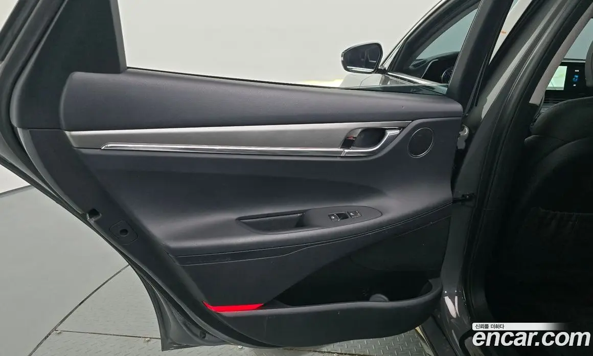 Hyundai Grandeur 2022 2.4 автомат (гидро), фото 14