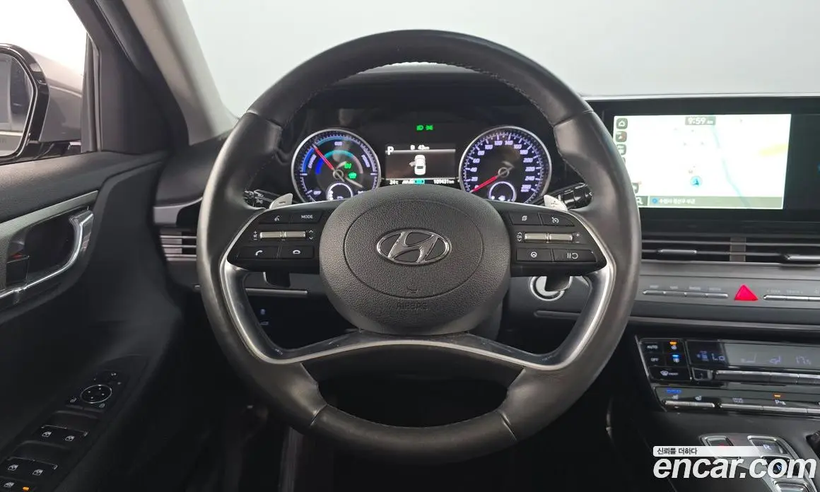 Hyundai Grandeur 2022 2.4 автомат (гидро), фото 19
