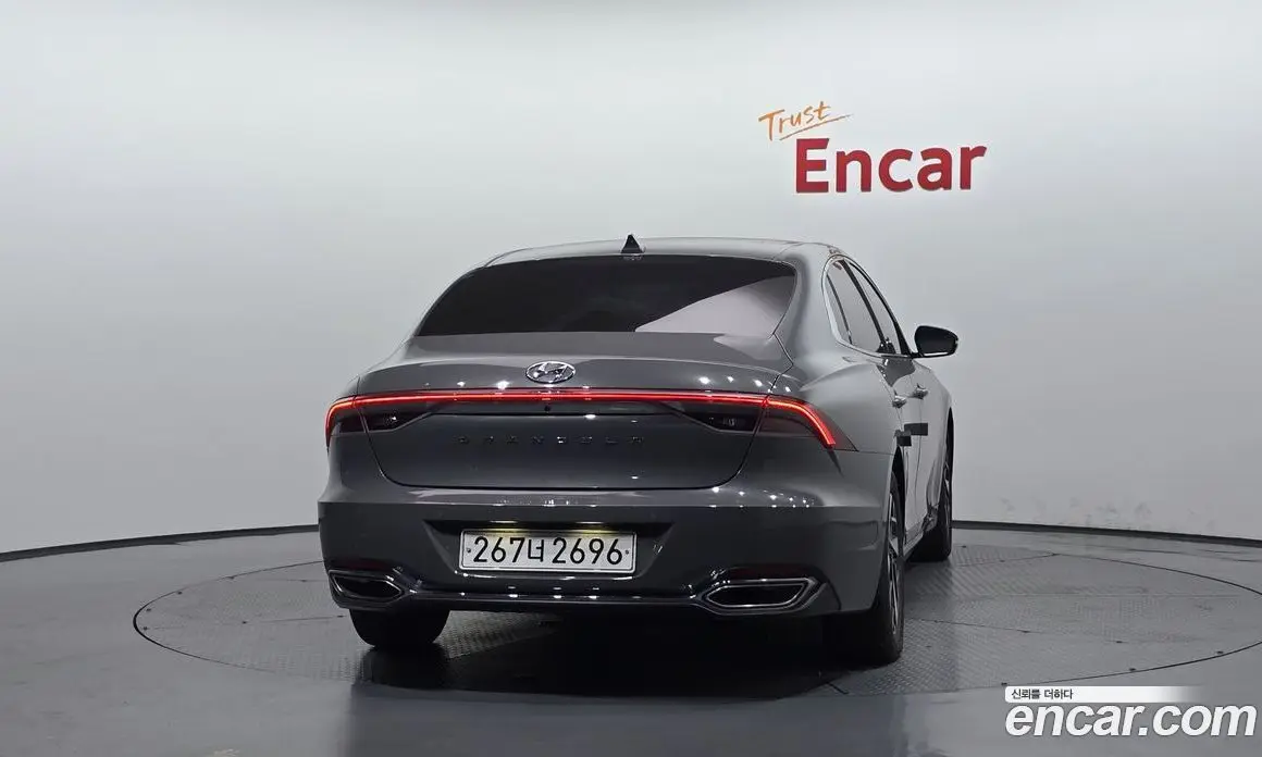 Hyundai Grandeur 2022 2.4 автомат (гидро), фото 3