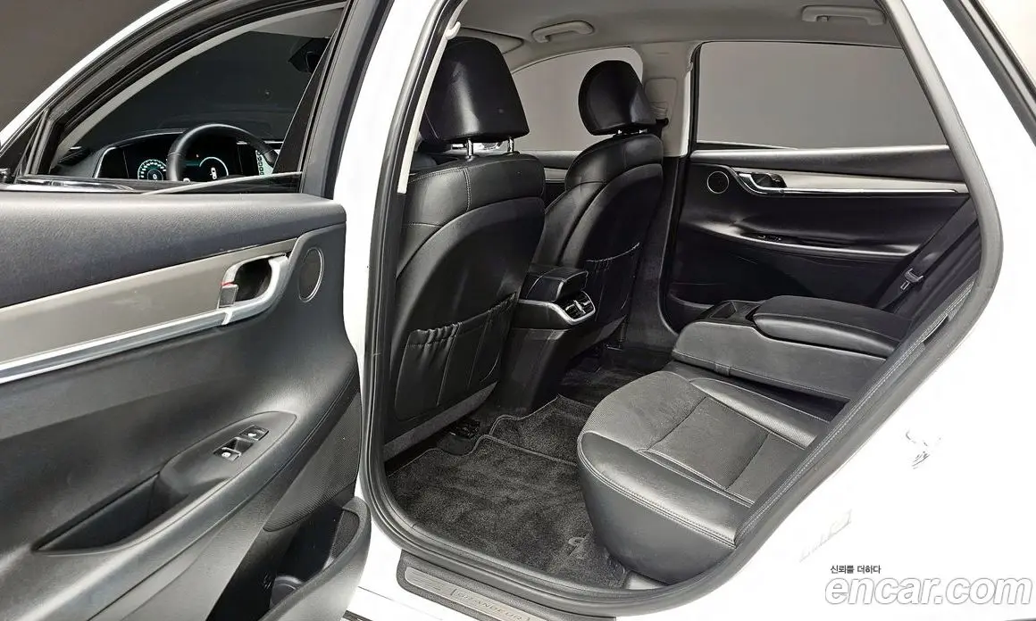 Hyundai Grandeur 2022 2.5 автомат (гидро), фото 17