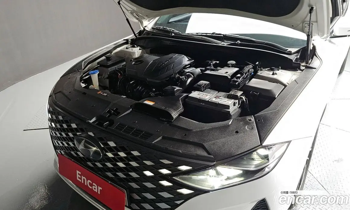 Hyundai Grandeur 2022 2.5 автомат (гидро), фото 6