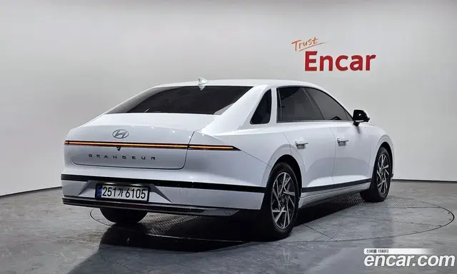 Hyundai Grandeur 2023 2.5 автомат (гидро), миниатюра 2