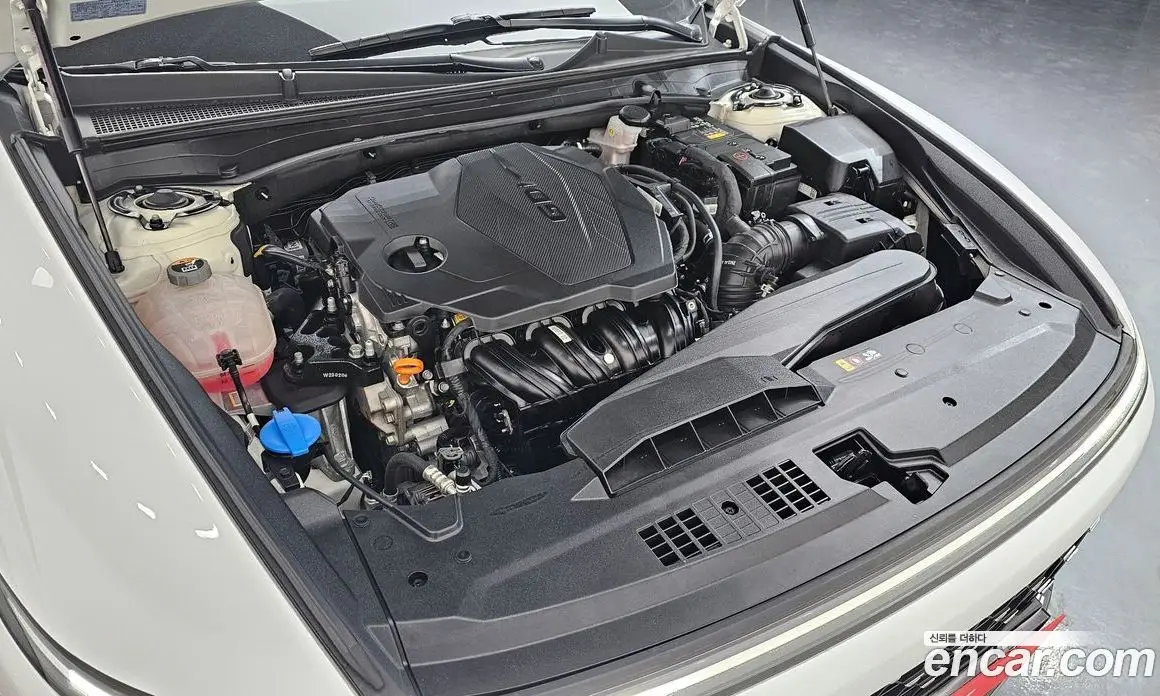 Hyundai Grandeur 2023 2.5 автомат (гидро), фото 6