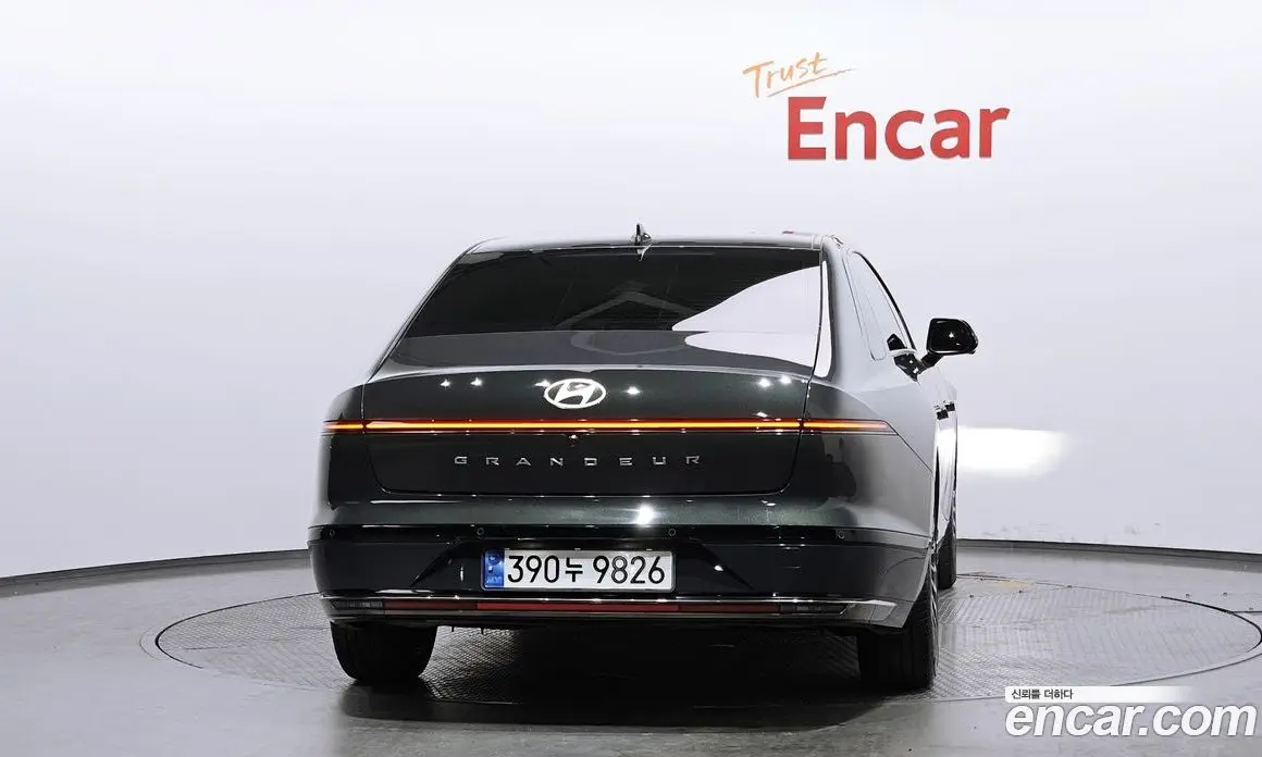 Hyundai Grandeur 2023 2.5 автомат (гидро), фото 4