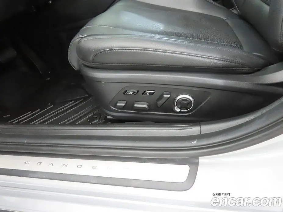 Hyundai Grandeur 2023 3.5 автомат (гидро), фото 16
