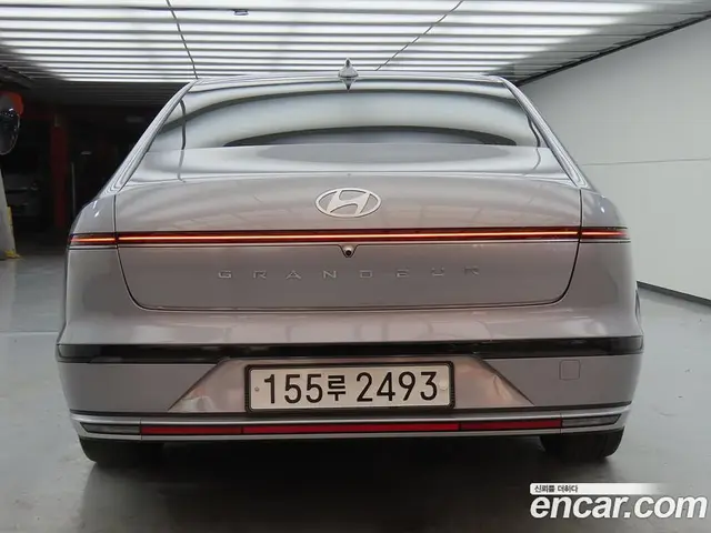 Hyundai Grandeur 2023 3.5 автомат (гидро), миниатюра 3