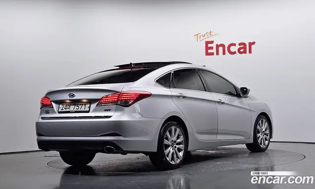 Hyundai i40 2013 1.7 автомат (гидро), миниатюра 2