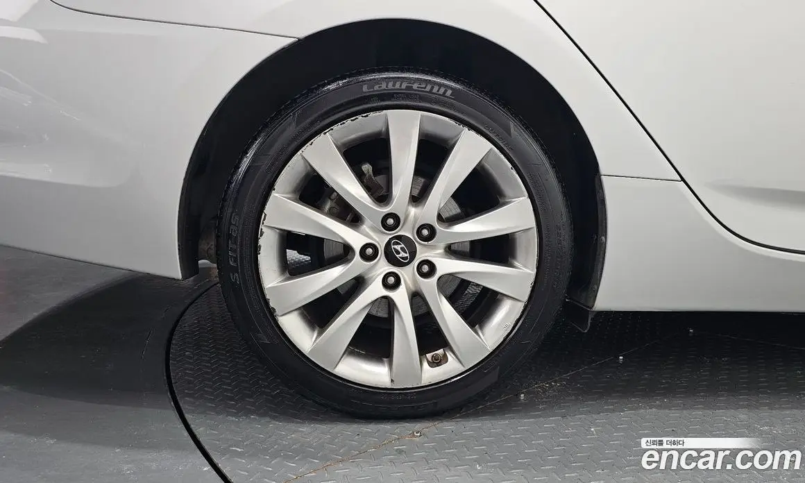 Hyundai i40 2013 1.7 автомат (гидро), фото 5
