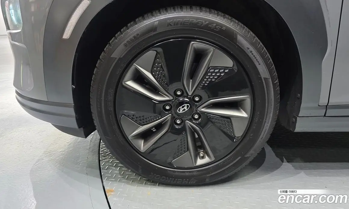 Hyundai Kona 2018 0.2 автомат (гидро), фото 5