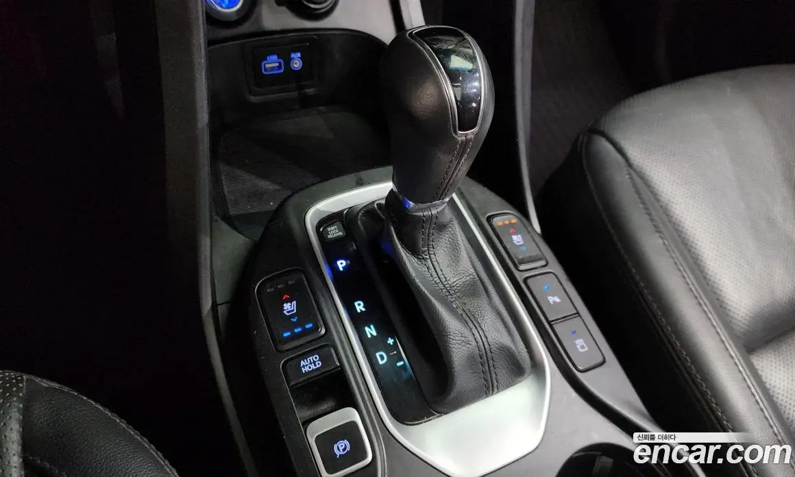 Hyundai Santa Fe 2016 2.0 автомат (гидро), фото 9