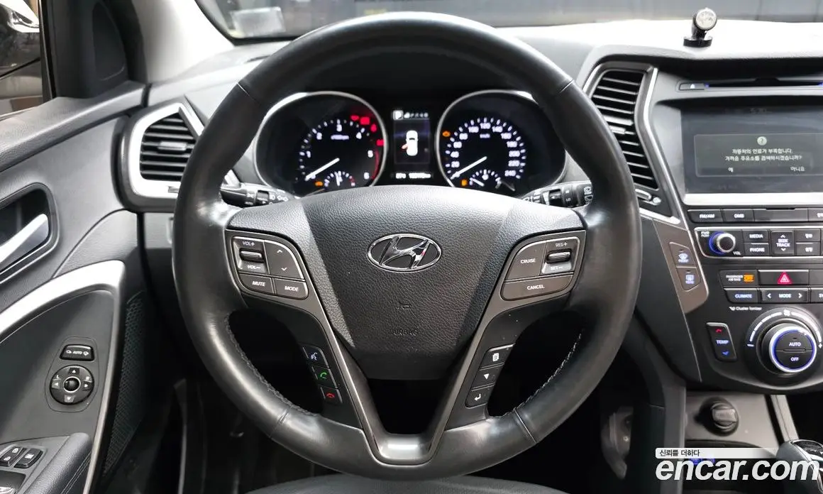 Hyundai Santa Fe 2016 2.0 автомат (гидро), фото 13 Hyundai Santa Fe 2016 2.0 автомат (гидро), фото 13