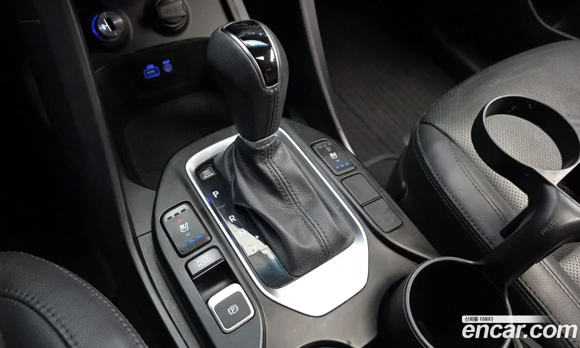Hyundai Santa Fe 2016 2.0 автомат (гидро), фото 9 Hyundai Santa Fe 2016 2.0 автомат (гидро), фото 9