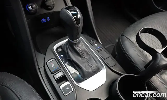 Hyundai Santa Fe 2016 2.0 автомат (гидро), миниатюра 9 Hyundai Santa Fe 2016 2.0 автомат (гидро), миниатюра 9