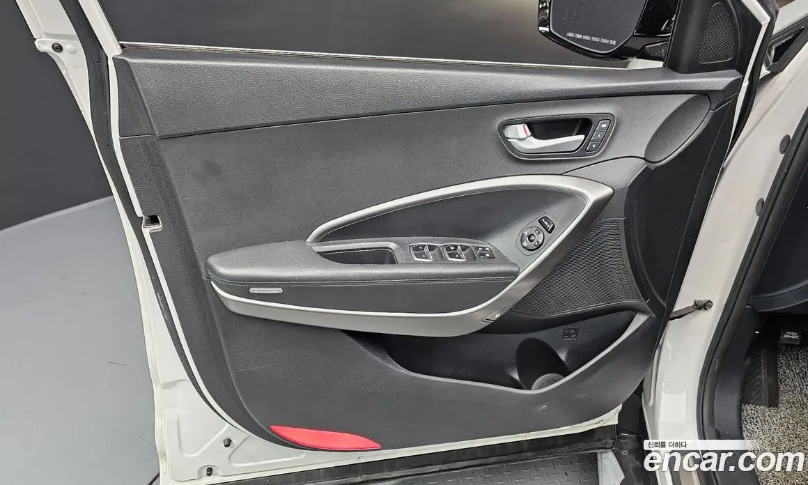Hyundai Santa Fe 2016 2.0 автомат (гидро), фото 14 Hyundai Santa Fe 2016 2.0 автомат (гидро), фото 14