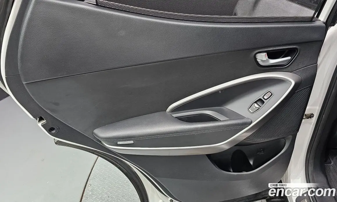Hyundai Santa Fe 2016 2.0 автомат (гидро), фото 15 Hyundai Santa Fe 2016 2.0 автомат (гидро), фото 15