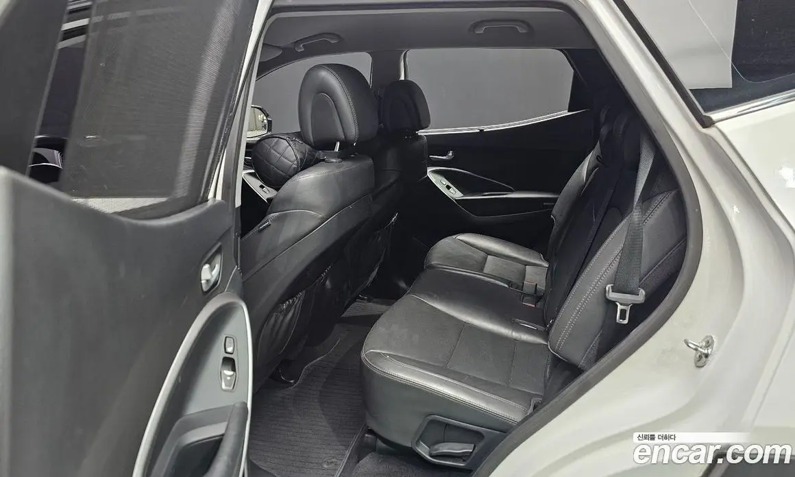 Hyundai Santa Fe 2016 2.0 автомат (гидро), фото 18 Hyundai Santa Fe 2016 2.0 автомат (гидро), фото 18