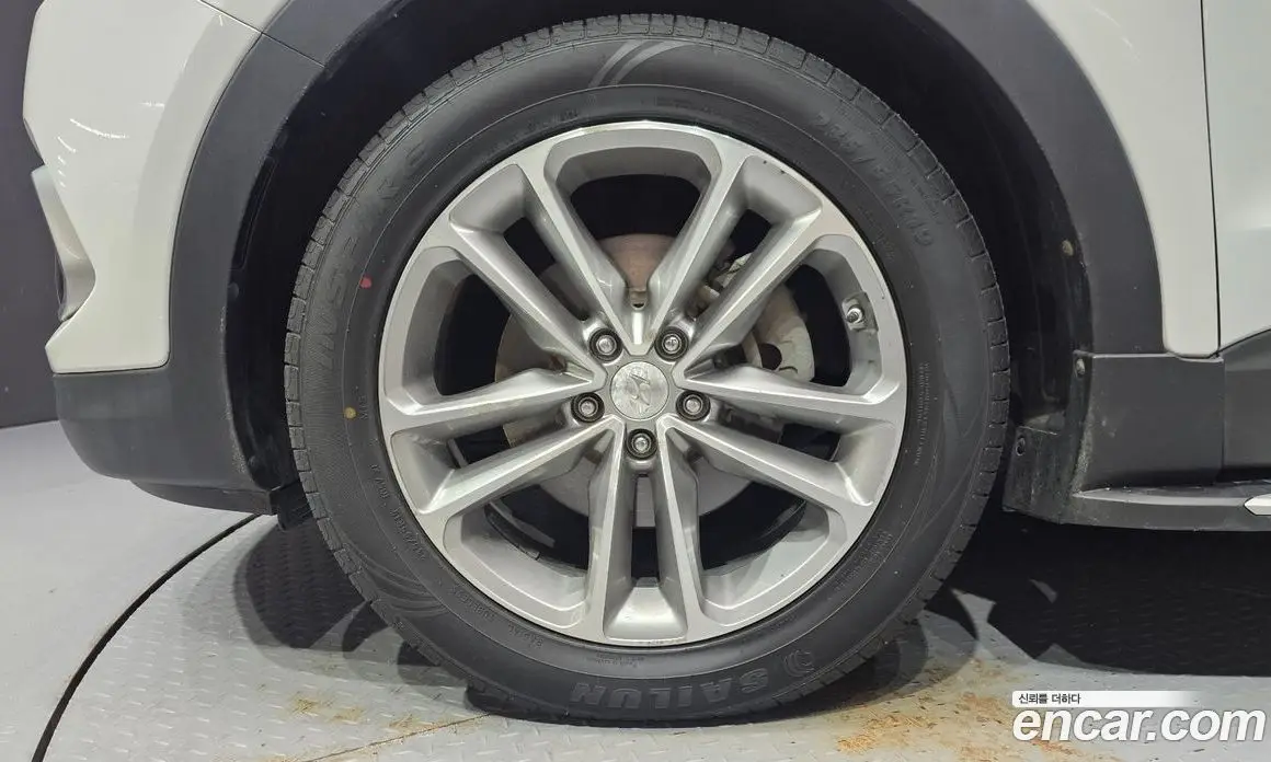 Hyundai Santa Fe 2016 2.0 автомат (гидро), фото 5 Hyundai Santa Fe 2016 2.0 автомат (гидро), фото 5