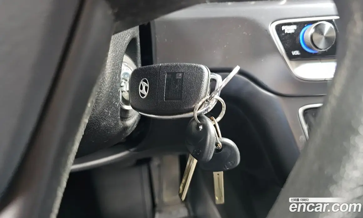Hyundai Sonata 2017 2.0 автомат (гидро), фото 18 Hyundai Sonata 2017 2.0 автомат (гидро), фото 18