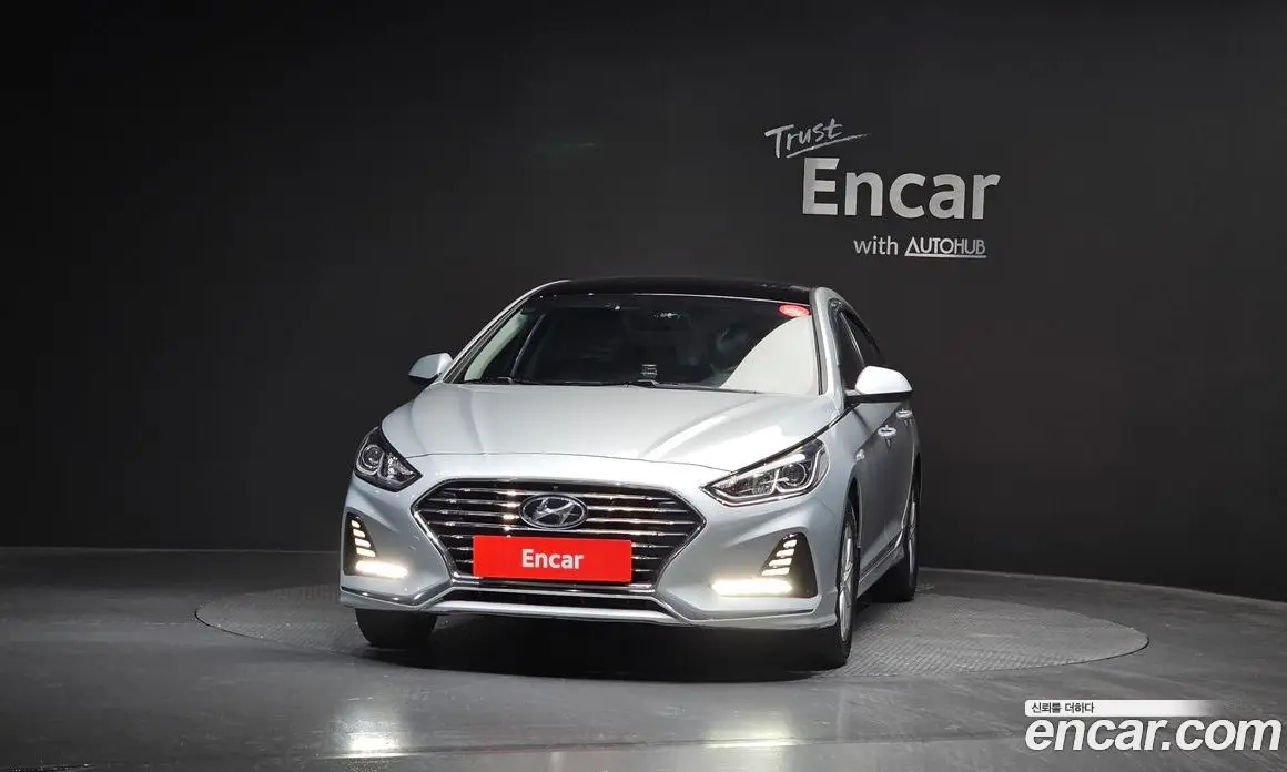 Hyundai Sonata 2017 2.0 автомат (гидро), фото 3 Hyundai Sonata 2017 2.0 автомат (гидро), фото 3
