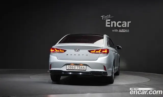 Hyundai Sonata 2017 2.0 автомат (гидро), миниатюра 4 Hyundai Sonata 2017 2.0 автомат (гидро), миниатюра 4