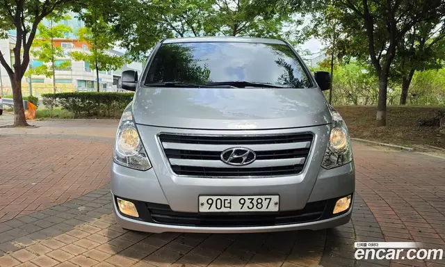 Hyundai Starex 2015 2.5 автомат (гидро), миниатюра 2 Hyundai Starex 2015 2.5 автомат (гидро), миниатюра 2