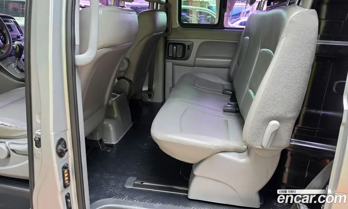 Hyundai Starex 2015 2.5 автомат (гидро), фото 11 Hyundai Starex 2015 2.5 автомат (гидро), фото 11