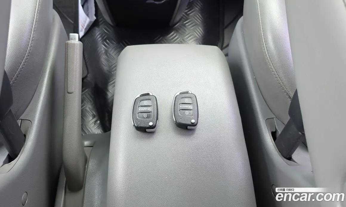 Hyundai Starex 2015 2.5 автомат (гидро), фото 20 Hyundai Starex 2015 2.5 автомат (гидро), фото 20