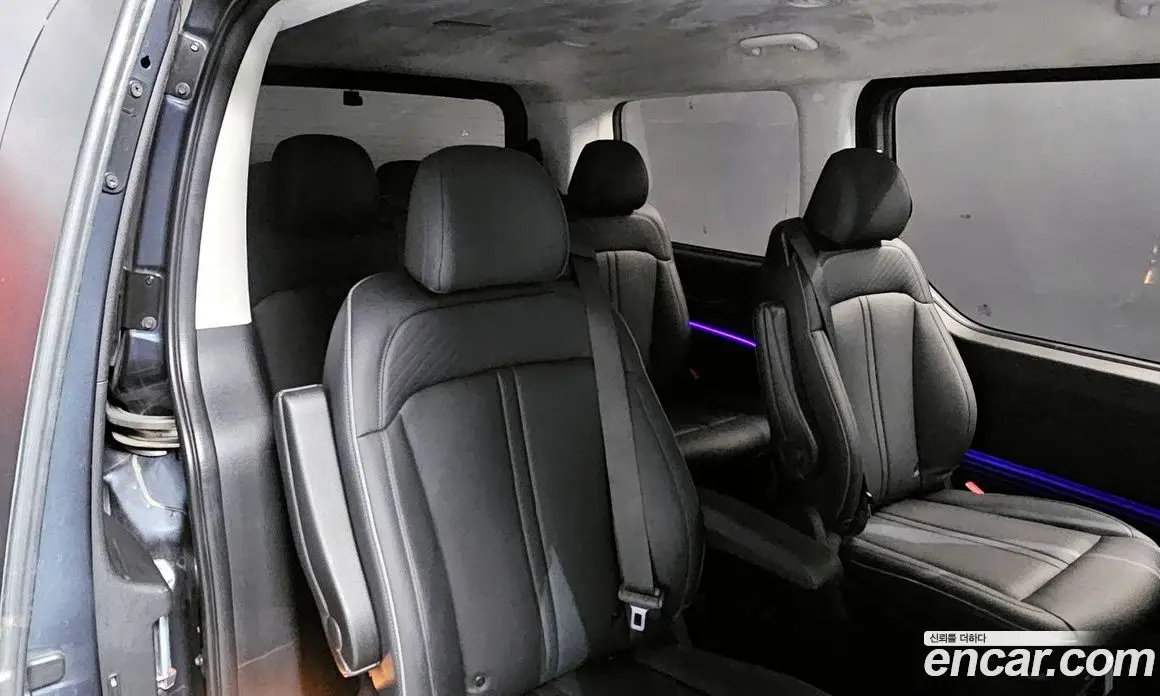 Hyundai Staria 2022 2.2 автомат (гидро), фото 12