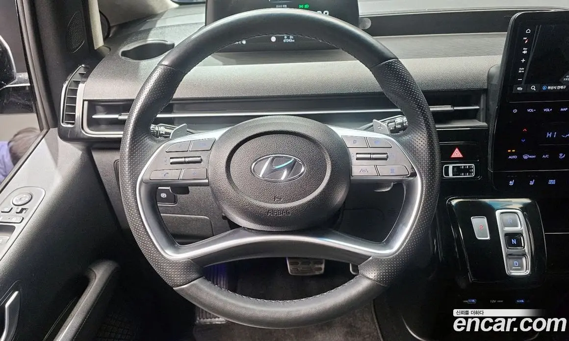 Hyundai Staria 2022 2.2 автомат (гидро), фото 14
