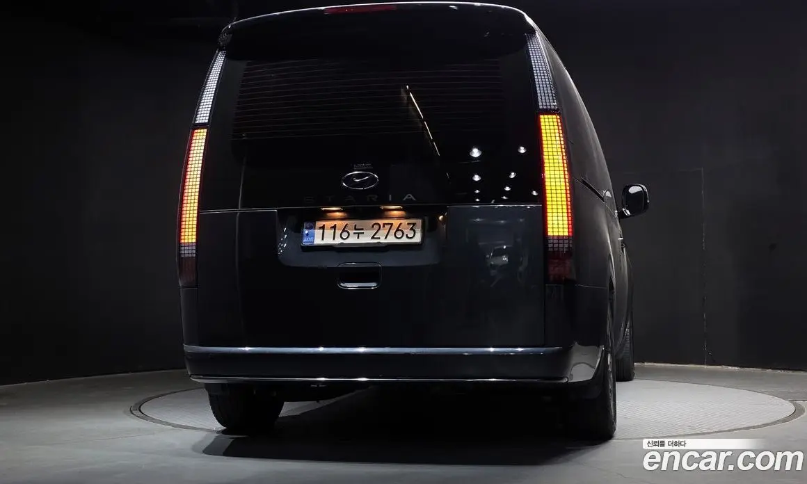 Hyundai Staria 2022 2.2 автомат (гидро), фото 4