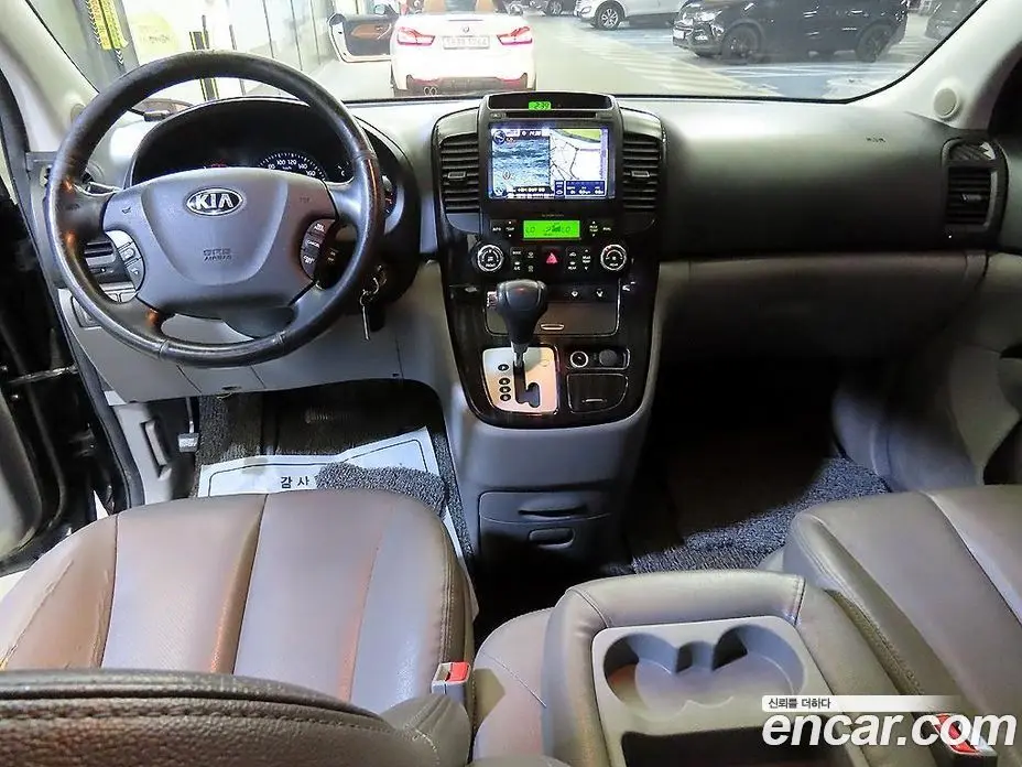 Kia Carnival 2013 2.2 автомат (гидро), фото 18 Kia Carnival 2013 2.2 автомат (гидро), фото 18