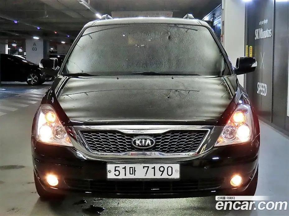 Kia Carnival 2013 2.2 автомат (гидро), фото 9 Kia Carnival 2013 2.2 автомат (гидро), фото 9
