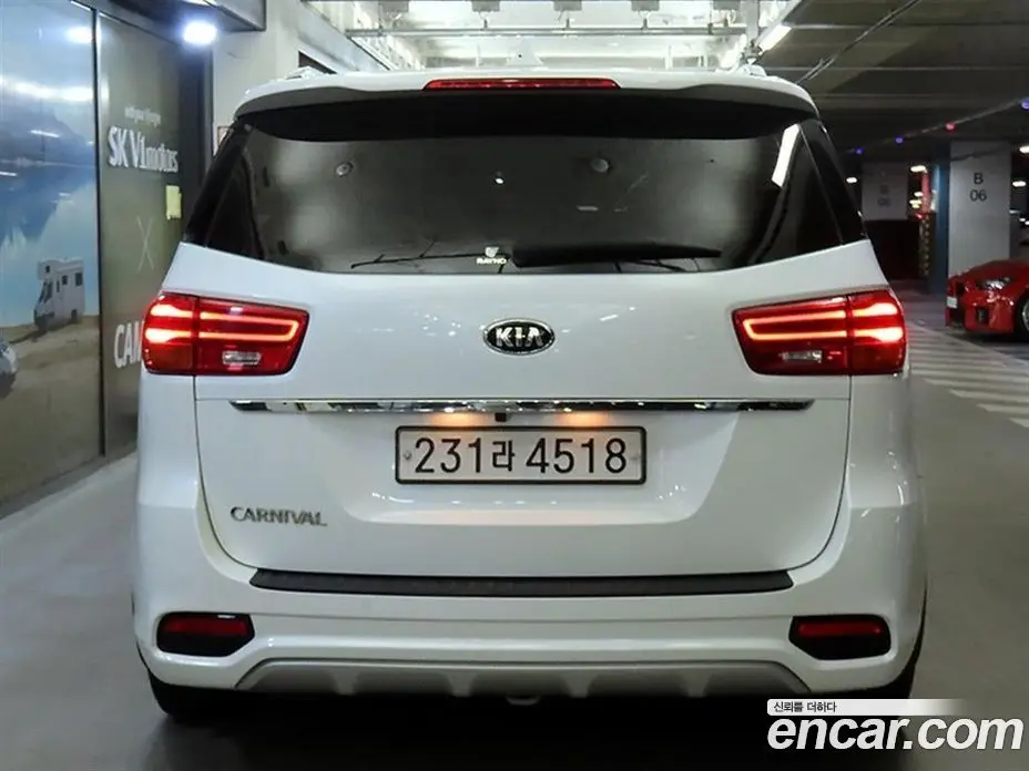 Kia Carnival 2018 2.2 автомат (гидро), фото 5