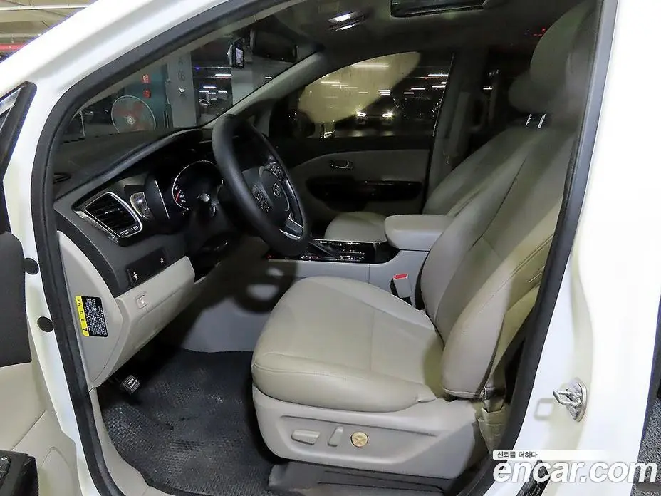 Kia Carnival 2018 2.2 автомат (гидро), фото 6