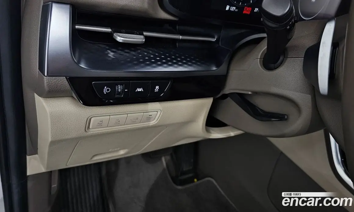 Kia Carnival 2021 2.2 автомат (гидро), фото 16 Kia Carnival 2021 2.2 автомат (гидро), фото 16